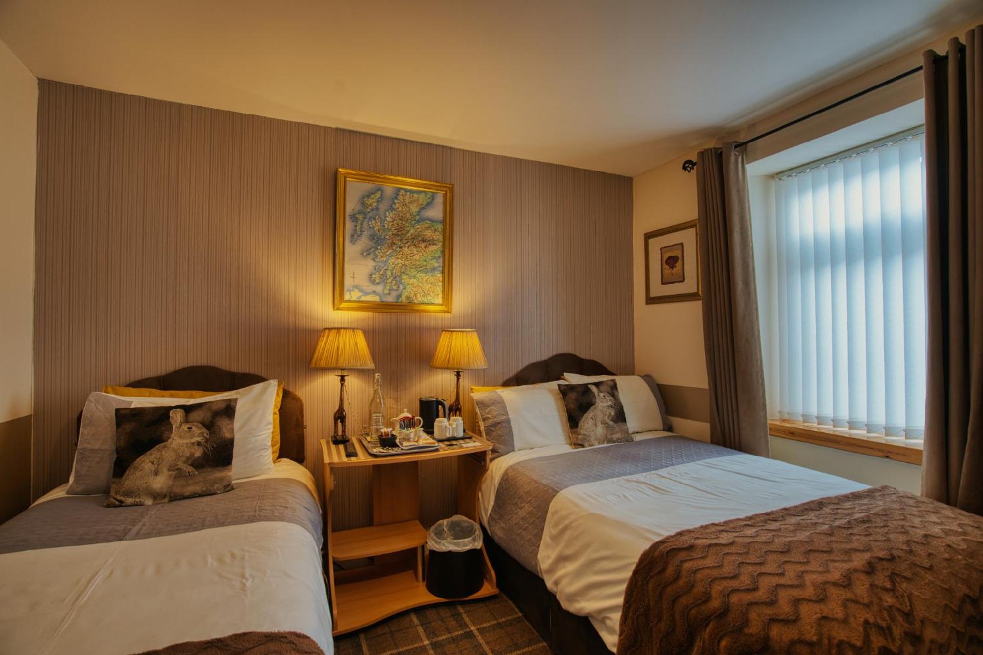 Pitfaranne Guest House Inverness Esterno foto