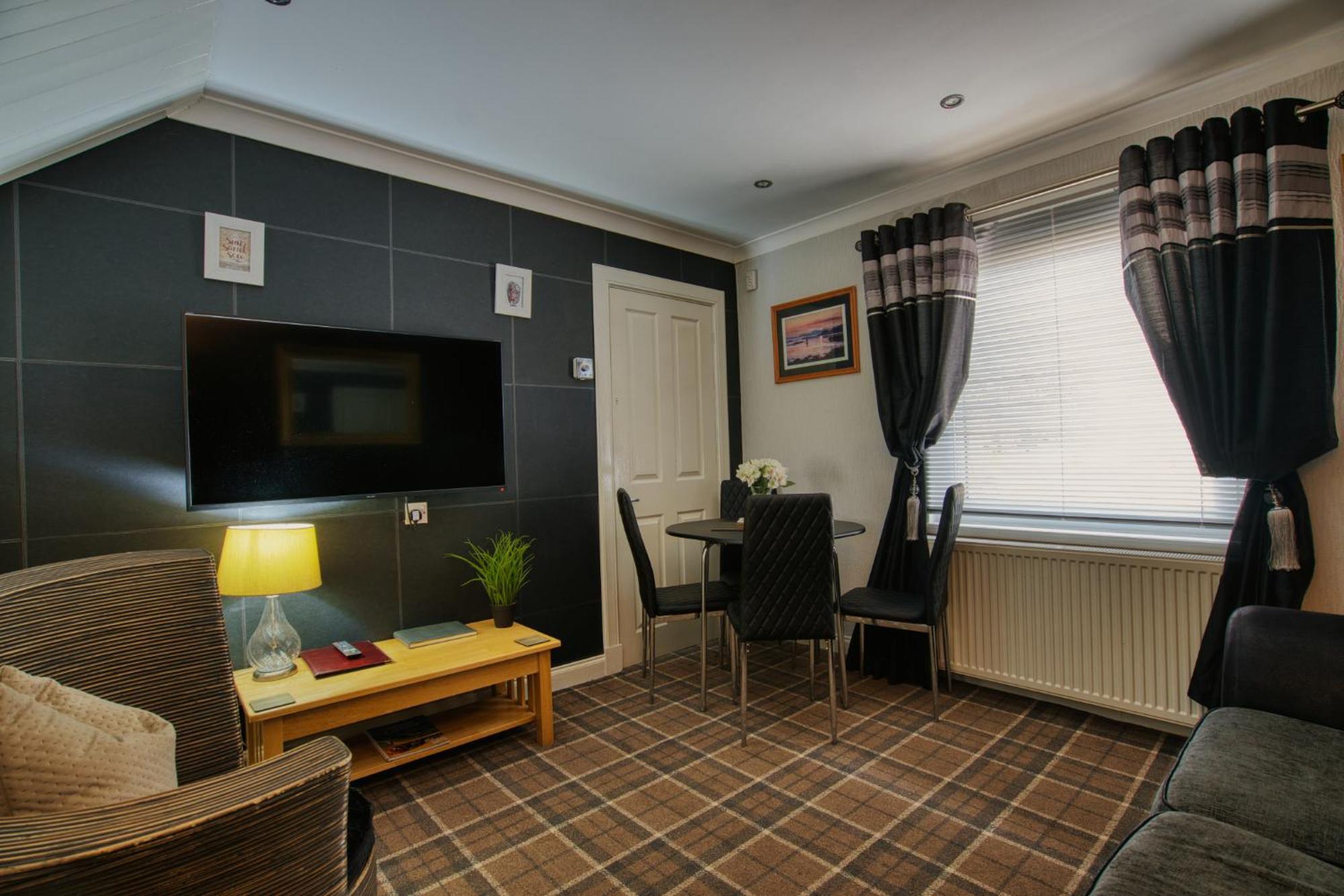 Pitfaranne Guest House Inverness Esterno foto