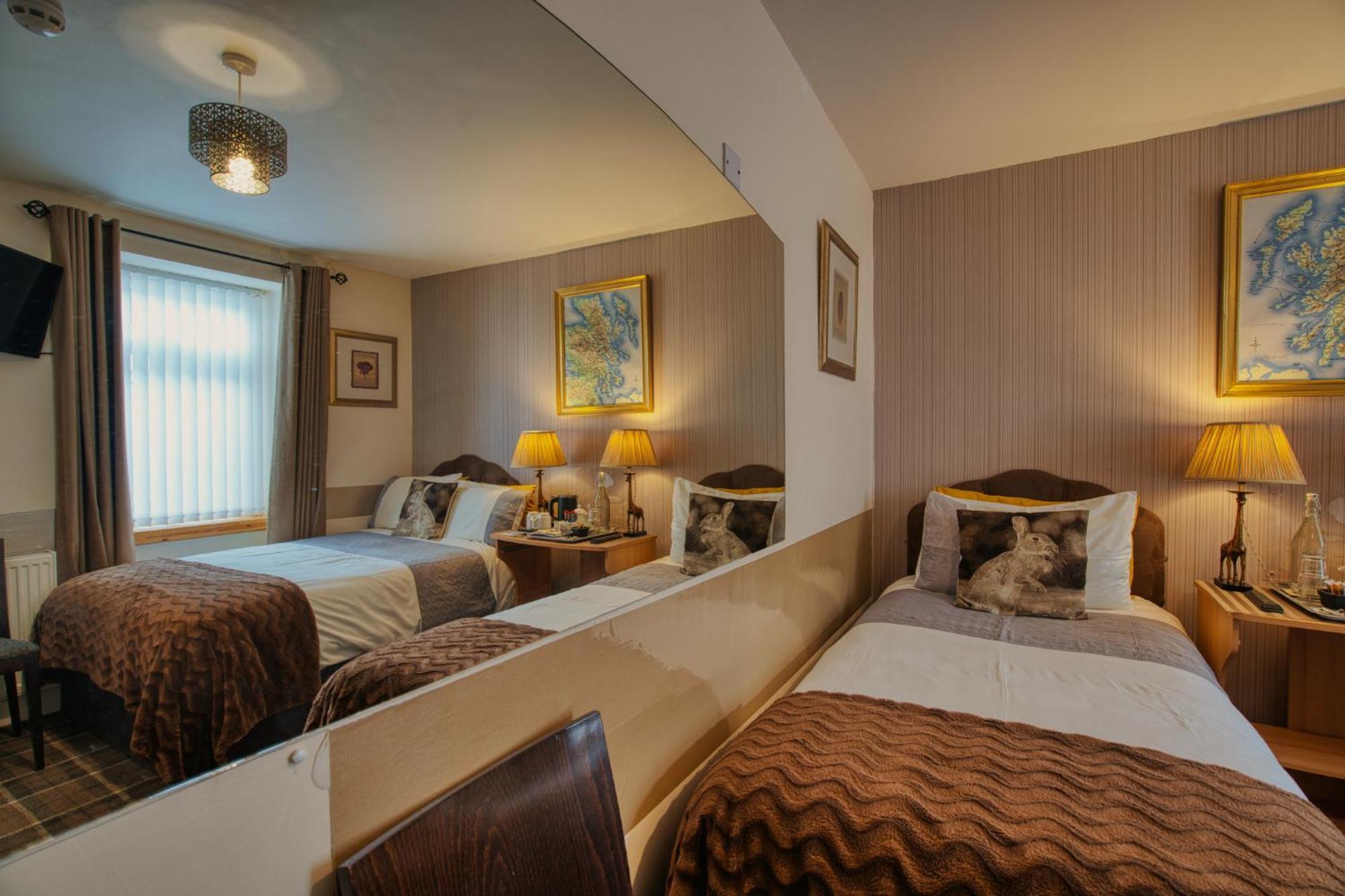 Pitfaranne Guest House Inverness Esterno foto